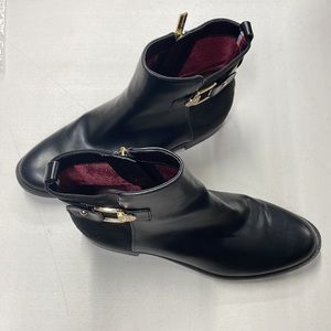 Tommy Hilfiger Inella in Mix Media Black Ankle Booties NWOB